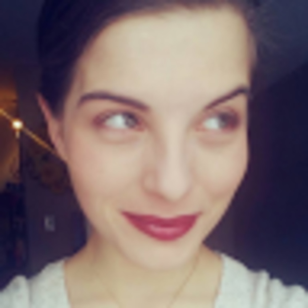 Meet your Posher, Stephanie